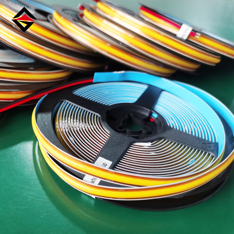 Babagan pilihan voltase saka Lampu LED Lampu LED
