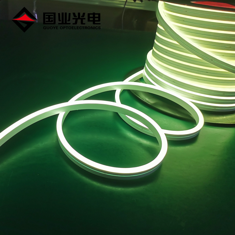 Apa tegese tampilan tampilan lan tampilan sisih sing ngetokake ing lampu jalur neon?